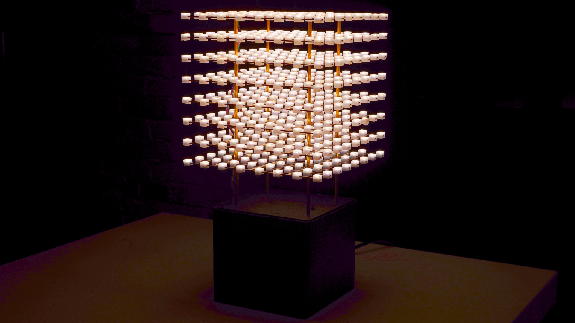 Volumetric light fixture